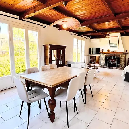Maison Familiale, Avec Jardin, A 20 Min A Pied De La 別荘 *