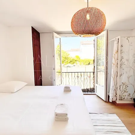 Casa vacanze Maison Familiale, Avec Jardin, à 20 Min à Pied De La